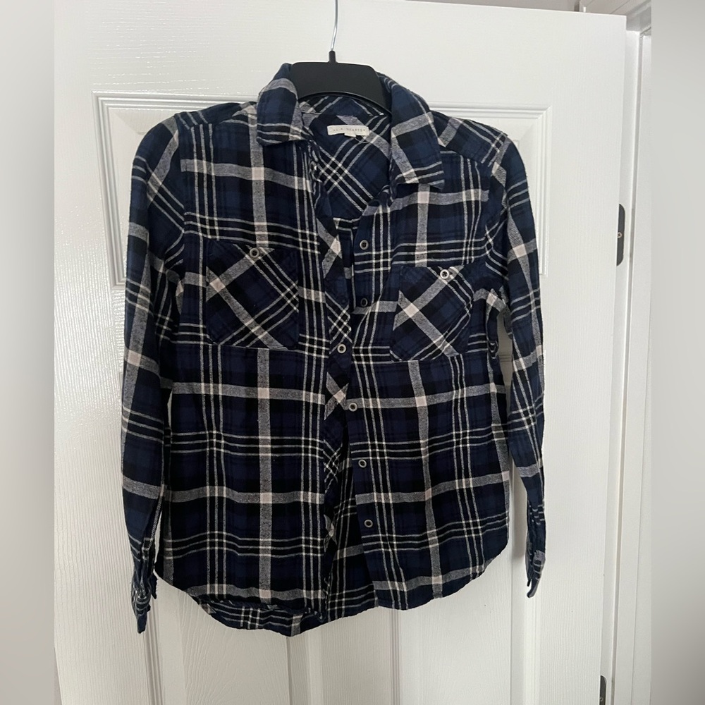 La Hearts Blue and White Plaid Button Down Shirt